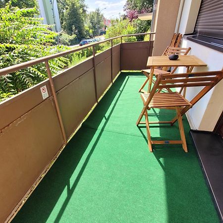 Duplex Apartment Ullstein- 4 Bedrooms, 2 Bathrooms, Living Room, 2 Parking Spaces, Boxspringbeds, Family & Business Apartment! Berlin Exterior photo