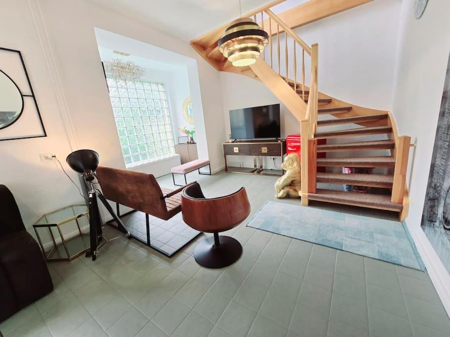 Duplex Apartment Ullstein- 4 Bedrooms, 2 Bathrooms, Living Room, 2 Parking Spaces, Boxspringbeds, Family & Business Apartment! Berlin Exterior photo