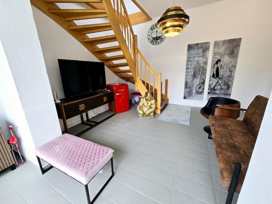 Duplex Apartment Ullstein- 4 Bedrooms, 2 Bathrooms, Living Room, 2 Parking Spaces, Boxspringbeds, Family & Business Apartment! Berlin Exterior photo